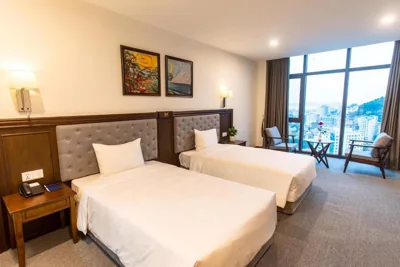 디럭스 트윈룸 — Peace Hotel Hạ Long